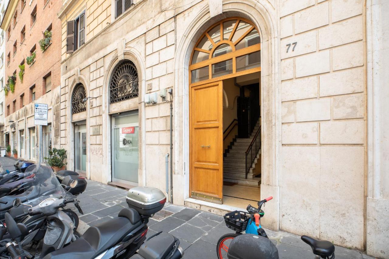 Appartamento Iflat Veneto Area'S Penthouse Roma Esterno foto